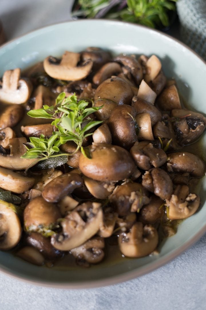 White Wine Garlic Mushrooms