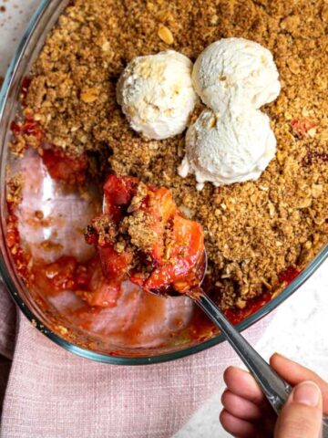 Strawberry Crumble