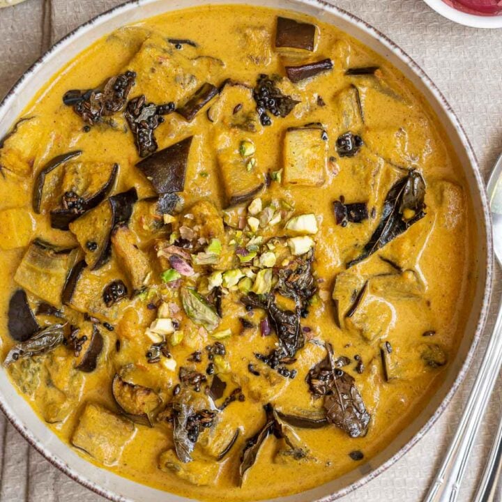 Aubergine Curry Recipe (Eggplant Curry) Six Hungry Feet