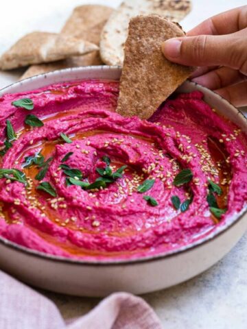 Beetroot Hummus
