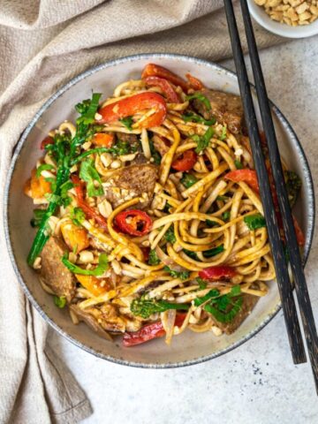 Vegan Satay Noodles (Peanut Stir-fry)