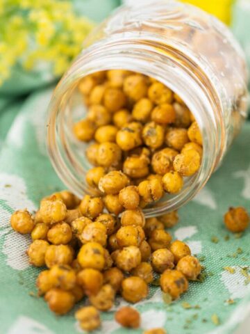 cropped-air-fryer-ranch-roasted-chickpeas-8.jpg